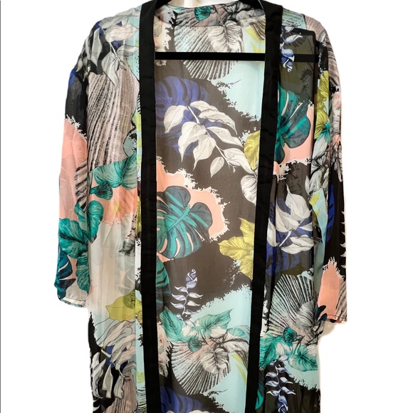 Women’s Kimono One Size Plant Print Graphic Design Above the Ankle Length - Picture 3 of 7